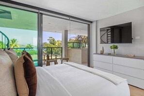 3 bedrooms, iron/ironing board, travel cot, WiFi - Salty Villa | Modern Beachfront Oasis (Arecibo)