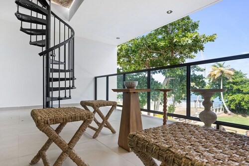 Salty Villa | Modern Beachfront Oasis