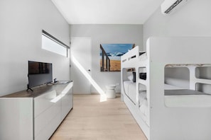 3 bedrooms, iron/ironing board, travel crib, WiFi