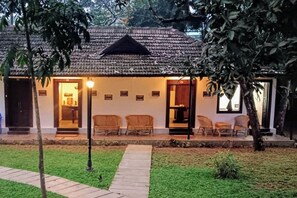 Soins du corps, aromathérapie, massage aux pierres chaudes