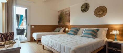 2 bedrooms, iron/ironing board, WiFi