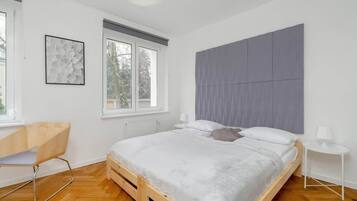 Iron/ironing board, WiFi, bed sheets