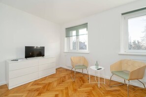 TV - Rycerska 5 | Functional Studio | SmartTV (Poznan)