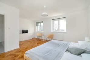 Iron/ironing board, WiFi, bed sheets - Rycerska 5 | Functional Studio | SmartTV (Poznan)