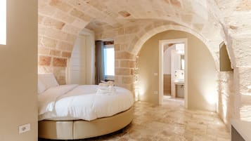 Suite Superior | 1 camera, biancheria da letto di alta qualità, copriletto in piuma