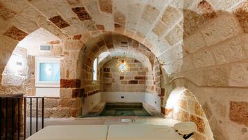 Tina de hidromasaje interior