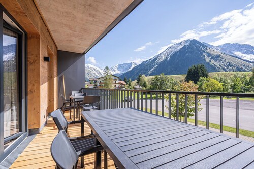 TOP 2 - Großzügiges Apartment in der Tiroler Zugspitzarena, an der Skipiste