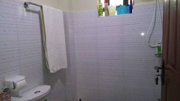 Ducha, cabezal de ducha tipo lluvia, artículos de tocador gratuitos