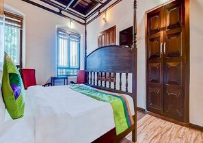 华丽客房 | 办公桌、免费 WiFi