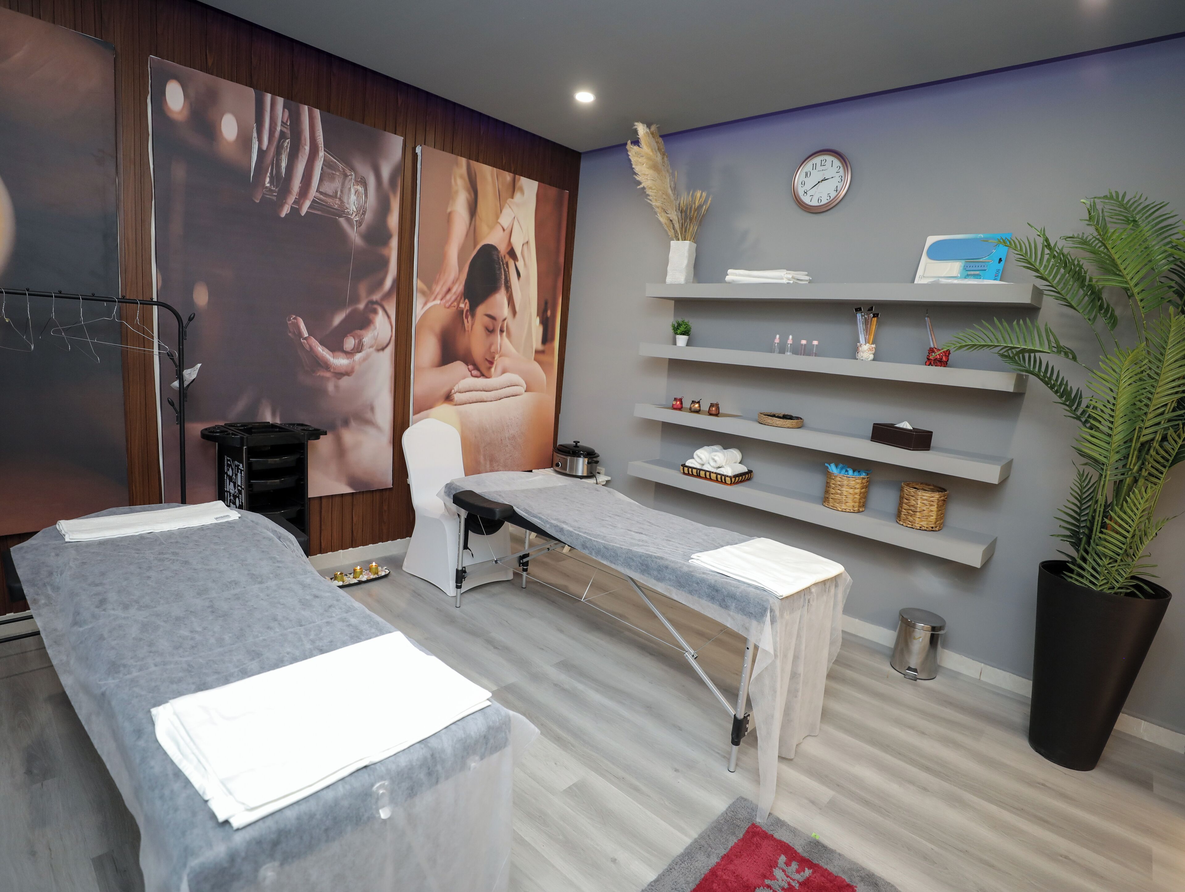 Sauna, hot tub, steam room, massages