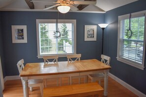 Dining - Charming 3 bedroom sleeping 7 with central air! (South Dennis)