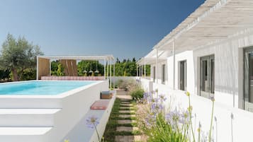 Three Bedroom Villa with Private Pool | Piscina privada
