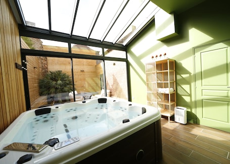 Interior. L Arbre d or Appart Hyper Centre SPA Couvert