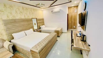 Family Triple Room | Soundproofing