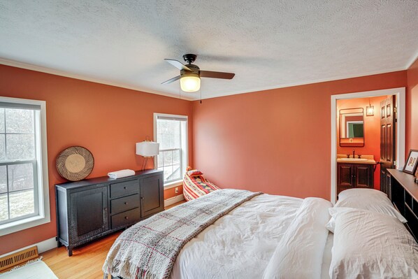 House (5 Bedrooms) | Interior