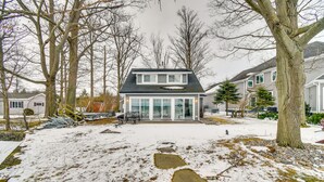 Unclassified image, 2 of 25, button - Tranquil Auburn Lakehouse w/ Sunroom & Game Room! (Auburn)