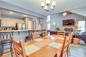 Apartment (3 Bedrooms) | Interior - 'cozy Cove' Near Waterparks, Zip Line, Ski & More (Tannersville)