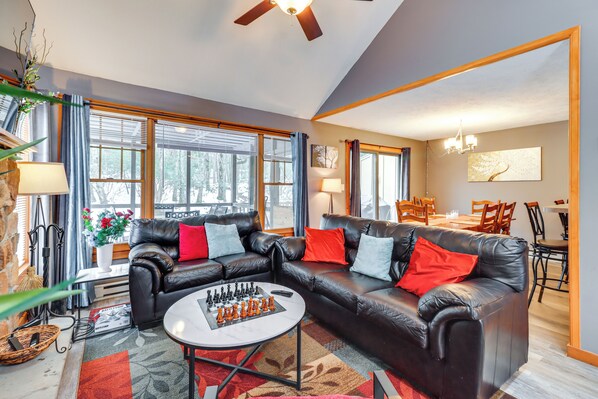 Apartment (3 Bedrooms) | Interior - 'cozy Cove' Near Waterparks, Zip Line, Ski & More (Tannersville)