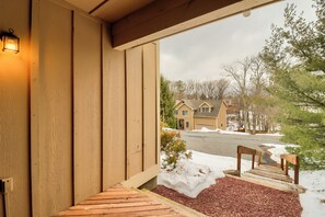 Interior - 'cozy Cove' Near Waterparks, Zip Line, Ski & More (Tannersville)
