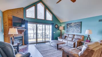 House (4 Bedrooms) | Interior
