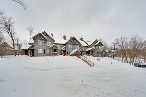 Apartment (2 Bedrooms) | Interior - Jay Peak Resort Vacation Rental: Ski-in/ski-out! (North Troy)