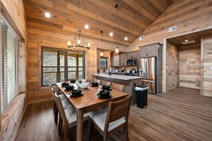 小屋, 3 間臥室 | 私人廚房 | 電冰箱、烤箱、咖啡機/沖茶器、烤麵包機