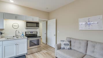 Apartment (1 Bedroom) | Interior