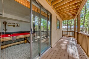 Terrace/patio - Expansive Ruidoso Home: Private Hot Tub + Deck (Ruidoso)