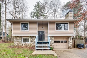 House (3 Bedrooms) | Interior - Pet-friendly Fletcher Home - 13 Mi to Asheville! (Fletcher)