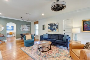 Cottage (2 Bedrooms) | Front of property