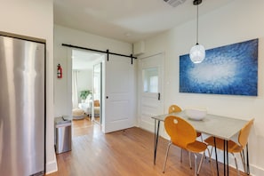 Mökki (2 Bedrooms) | Sisätilat