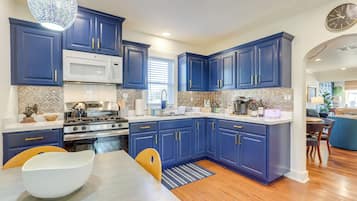 Cottage (2 Bedrooms) | Interior