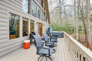 House (2 Bedrooms) | Interior - Peaceful Cabin w/ Hot Tub: 11 Mi to Blue Ridge! (Epworth)