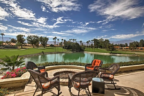 Pet-friendly Palm Desert Retreat: Golf Course View