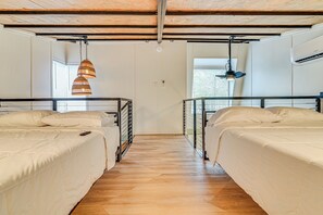 Interior - Modern Studio ~ 2 Mi to MSU in Starkville! (Starkville)