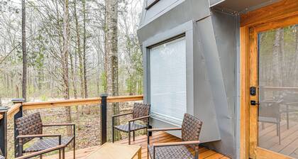 Modern Studio ~ 2 Mi to MSU in Starkville!