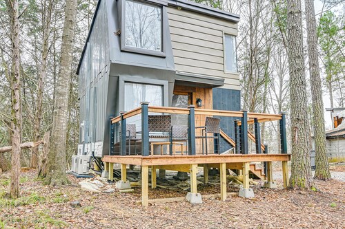 Modern Studio ~ 2 Mi to MSU in Starkville!