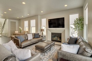 House (4 Bedrooms) | Interior