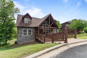 Cabin, 4 Bedrooms | Exterior
