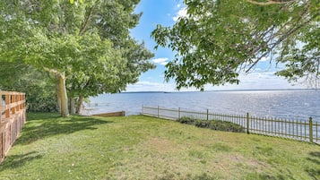 Cottage (2 Bedrooms) | Interior