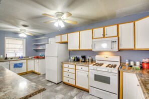 House (2 Bedrooms) | Interior - Charming Lawton Escape w/ Patio + Grills! (Lawton)