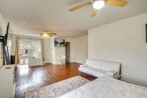House (2 Bedrooms) | Interior - Charming Lawton Escape w/ Patio + Grills! (Lawton)