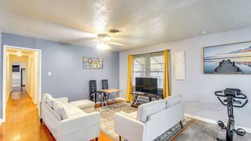 House (2 Bedrooms) | Front of property