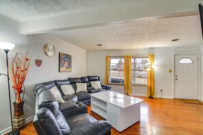 House (2 Bedrooms) | Interior - Charming Lawton Escape w/ Patio + Grills! (Lawton)