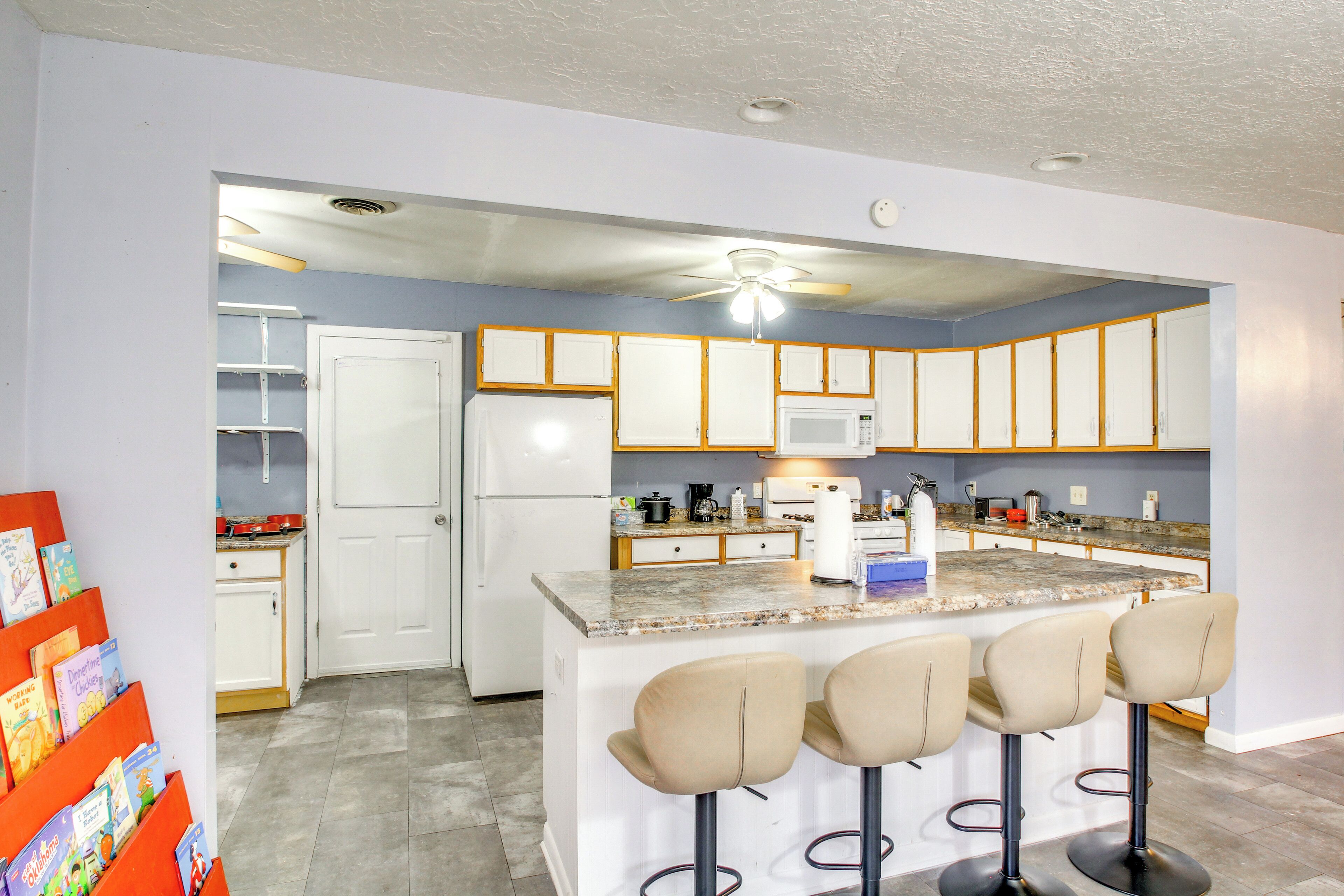 House (2 Bedrooms) | Interior