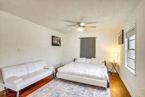 House (2 Bedrooms) | Interior - Charming Lawton Escape w/ Patio + Grills! (Lawton)