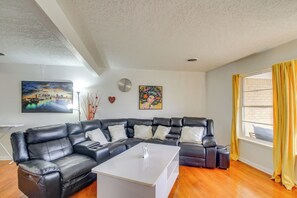 House (2 Bedrooms) | Interior - Charming Lawton Escape w/ Patio + Grills! (Lawton)