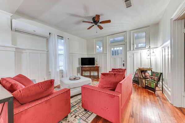 Cottage (3 Bedrooms) | Front of property
