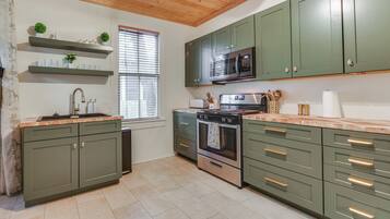 Cottage (3 Bedrooms) | Bahagian dalam