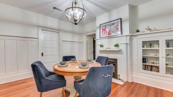 Cottage (3 Bedrooms) | Interior